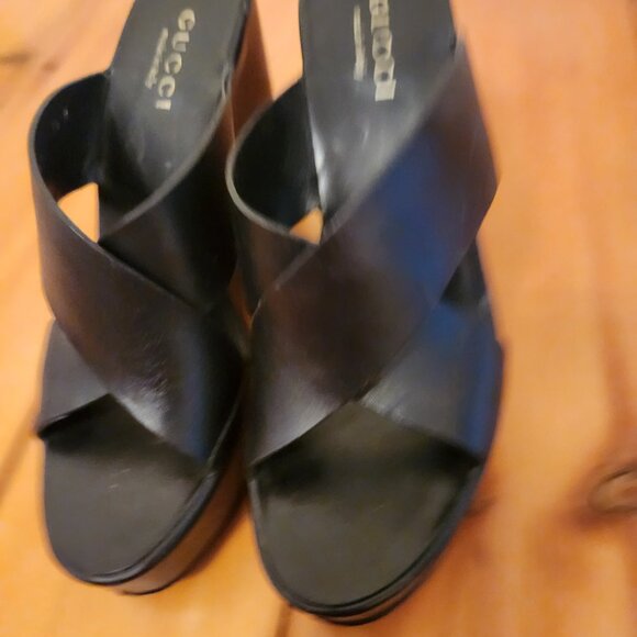 Gucci Platform Sandals - Picture 2 of 12